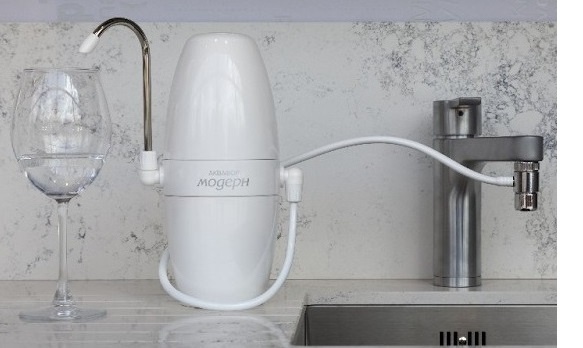 bribe Lion Cereal Filtru de apa Aquaphor Modern 2 cu montare la robinetul de la chiuveta cu  capacitate de filtrare de 4000 litri cu 129 ron in loc de 189 -  Creatoriideoferte